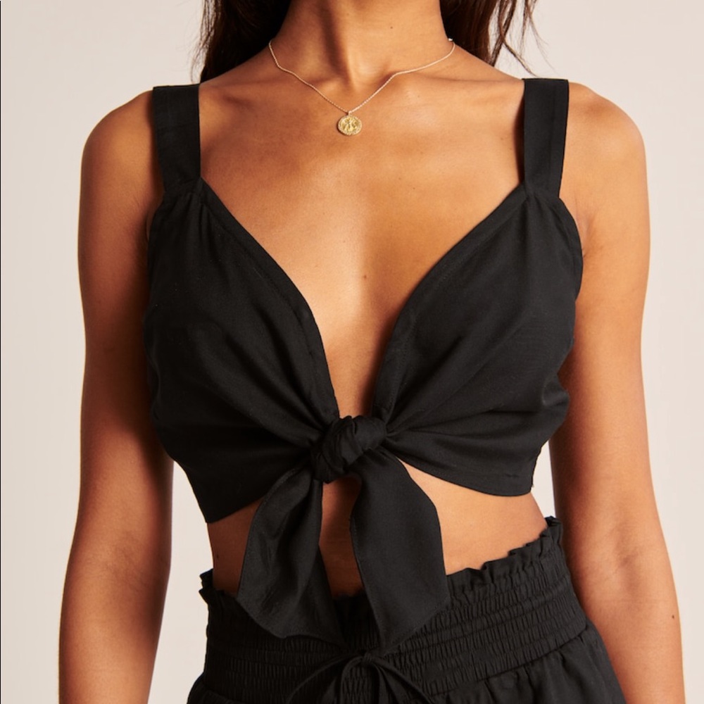 ABERCROMBIE TIE FRONT TOP